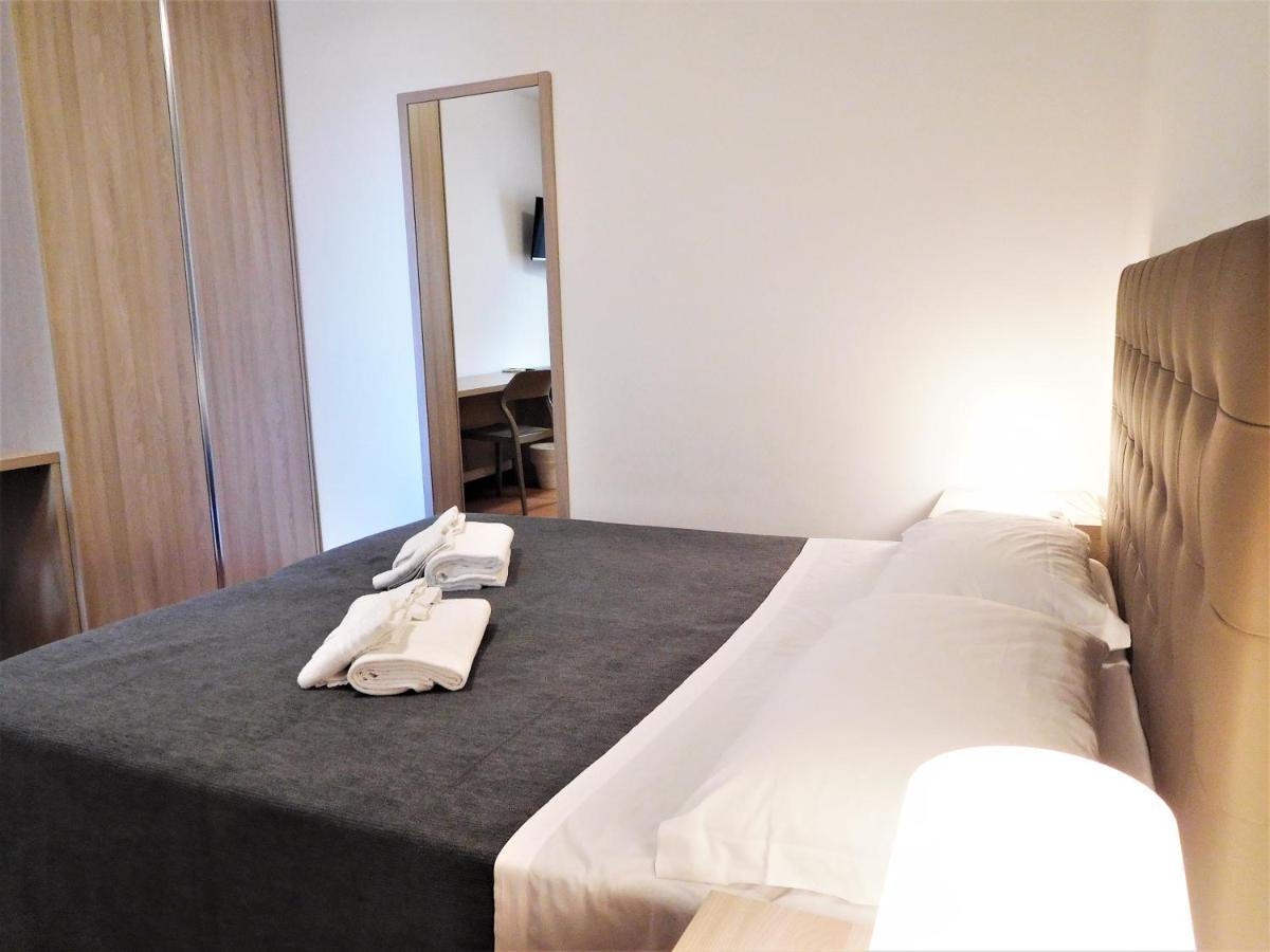 Gabbiano Apartments ริมินี ภายนอก รูปภาพ