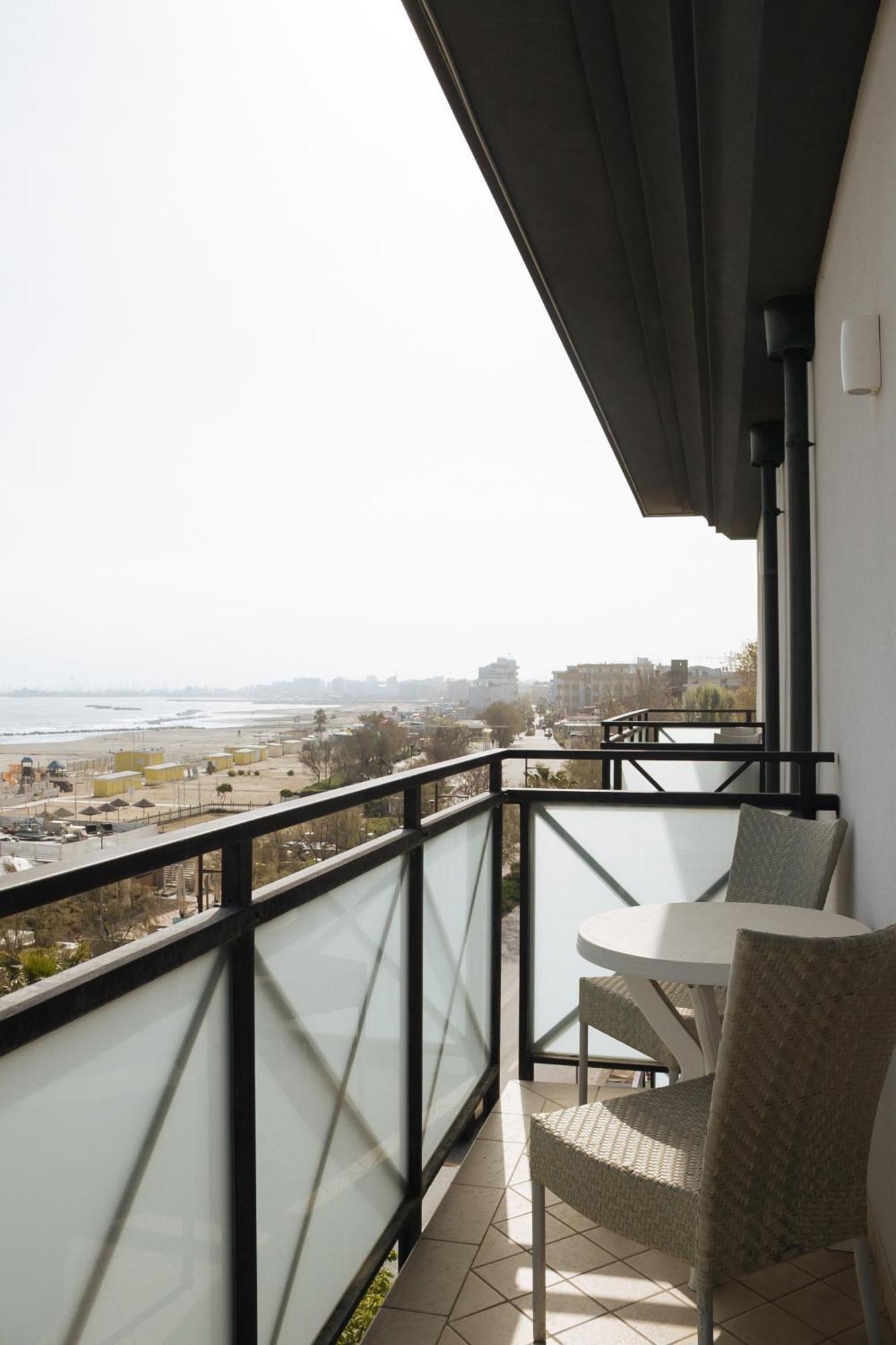 Gabbiano Apartments ริมินี ภายนอก รูปภาพ